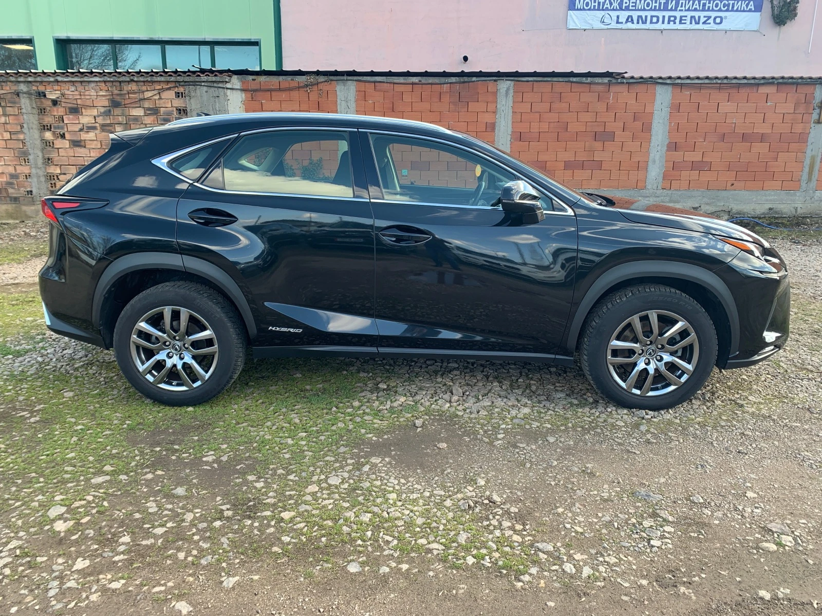 Lexus NX 300h-4X4-Facelift - изображение 4