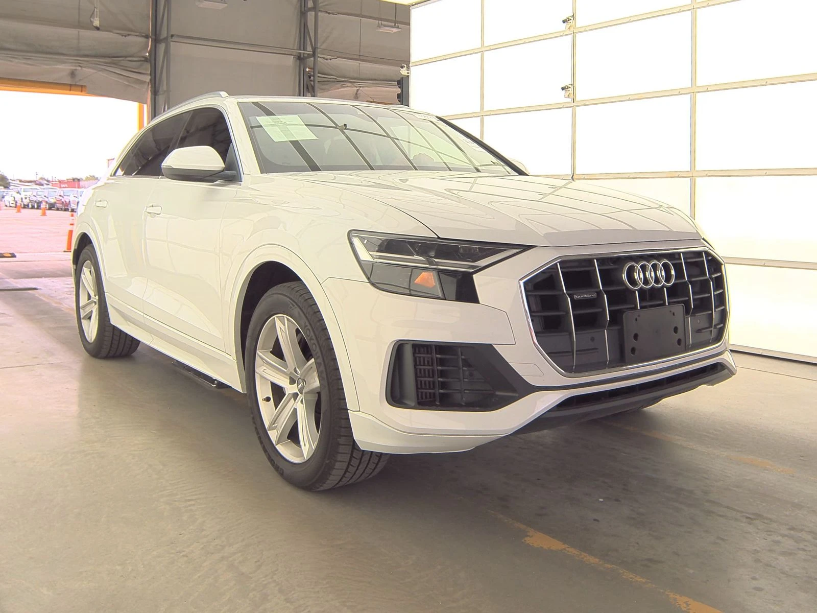 Audi Q8 Premium Диг.табло* Подгрев* LED* Кeyless* Пано*  - изображение 3