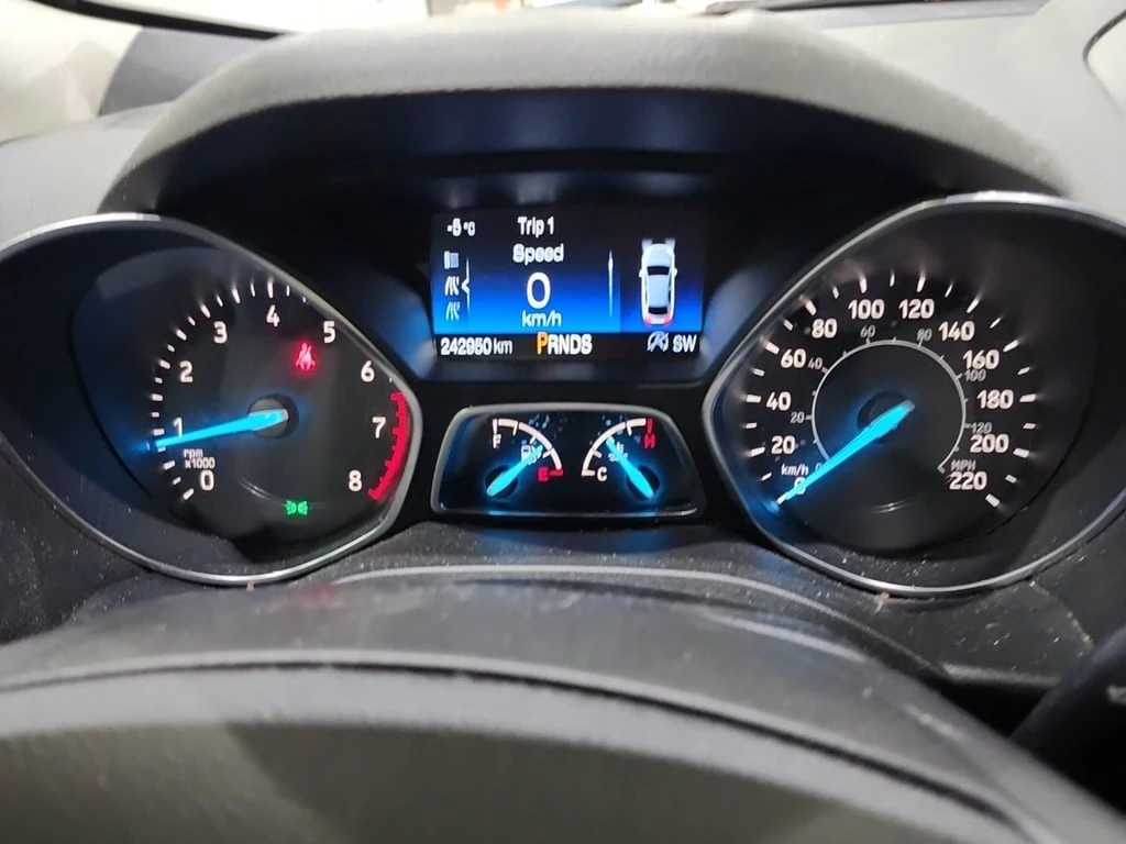 Ford Escape * TITANIUM * CARFAX * БЕЗ ПЪРВОНАЧАЛНА ВНОСКА - изображение 8