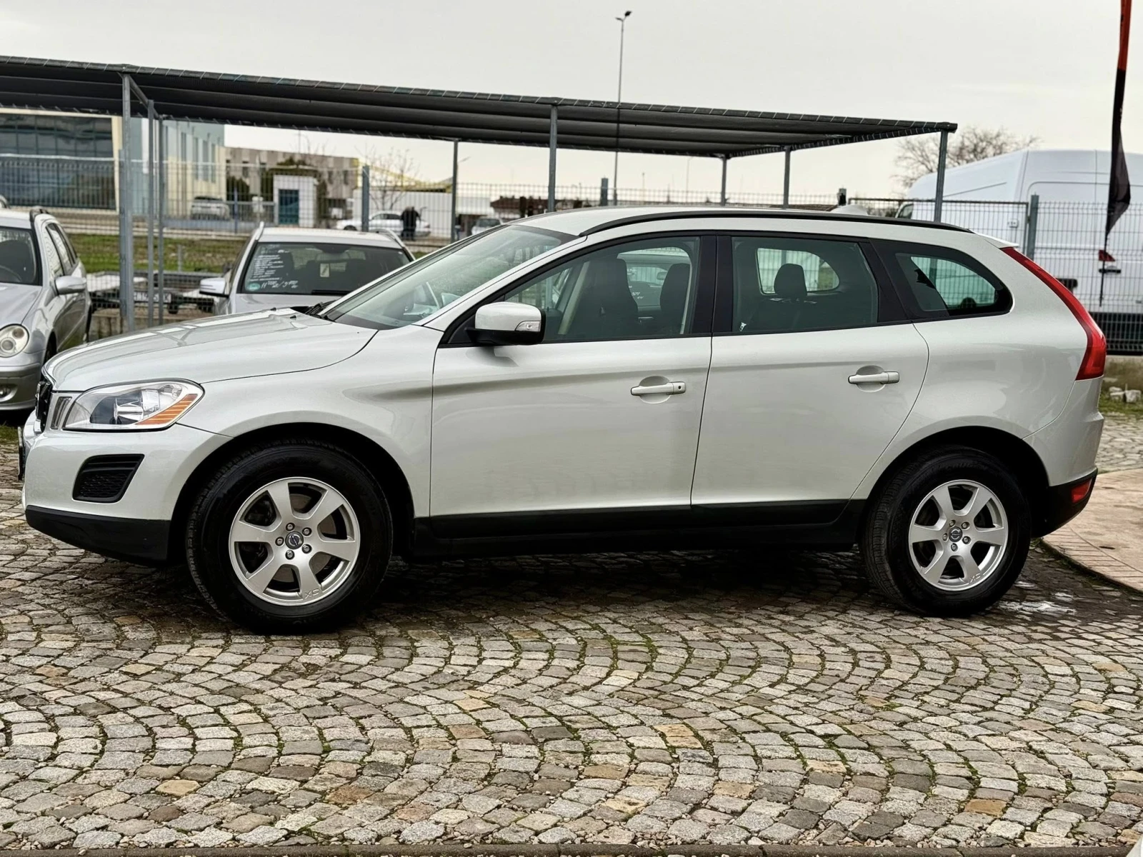 Volvo XC60 2.0 AVTOMAT | Mobile.bg � ����������� 2