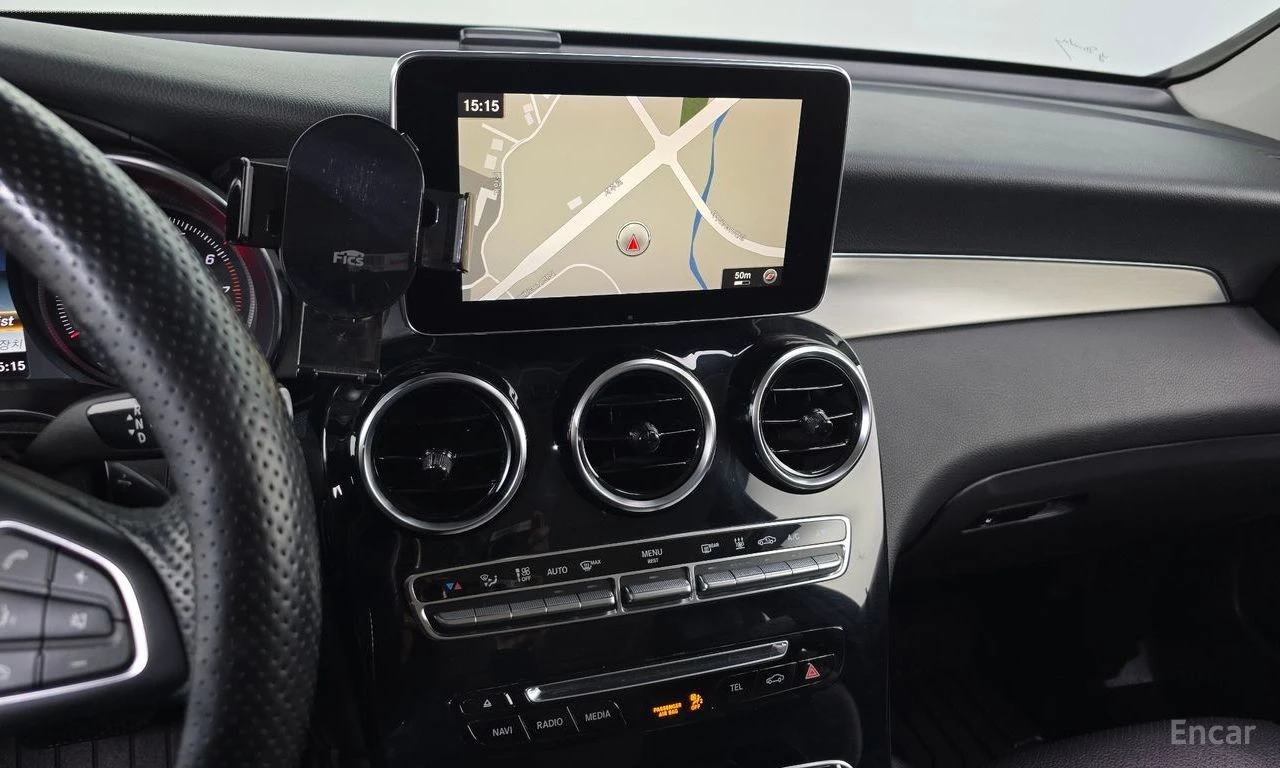 Mercedes-Benz GLC 350 * HYBRID* 4MATIC* PREMIUM* КОЖА* ПОДГРЕВ* ПАНОРАМА, снимка 13 - Автомобили и джипове - 54460362