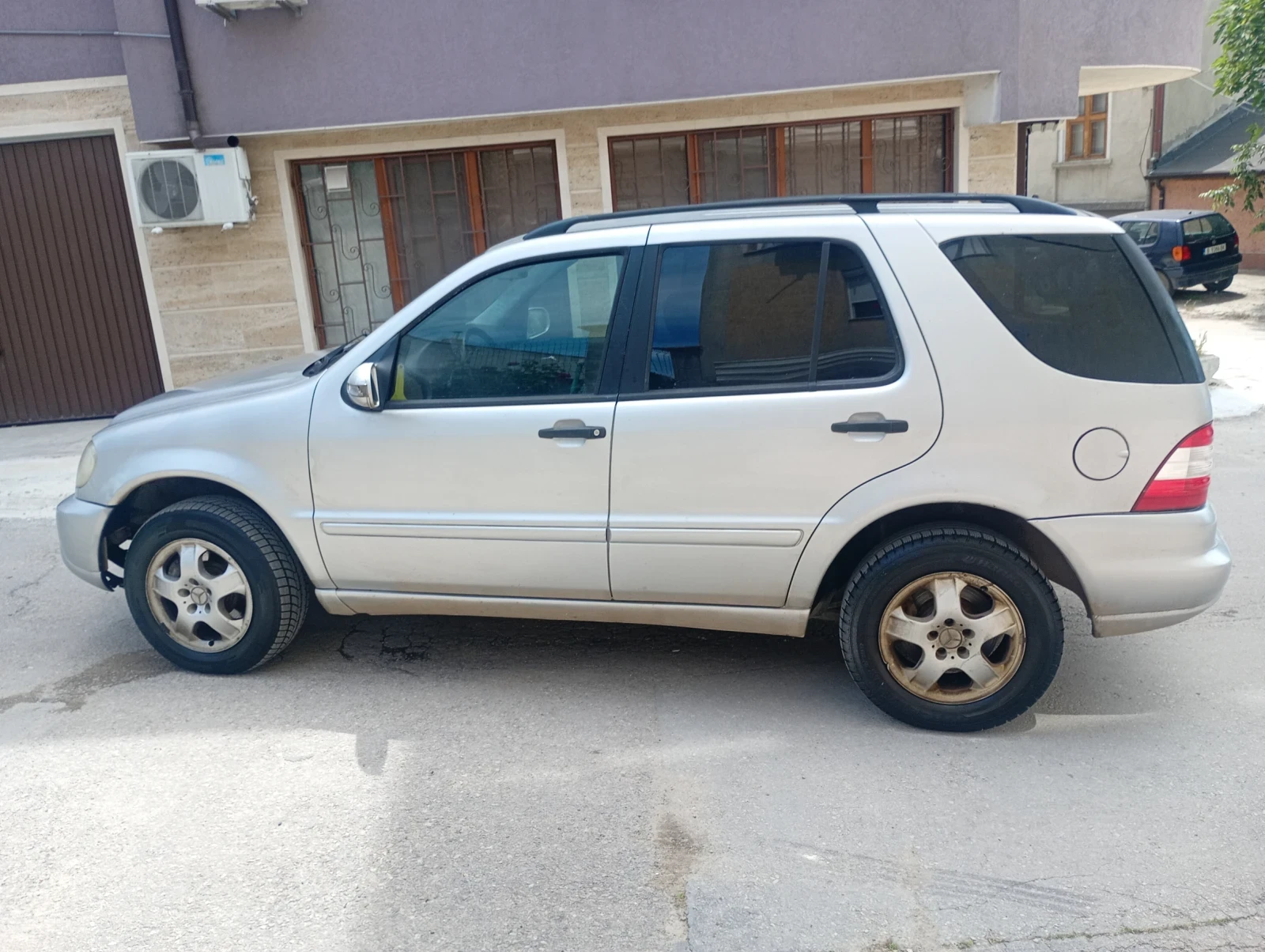 Mercedes-Benz ML 270 2.7 CDi Automatic Facelift , снимка 2 - Автомобили и джипове - 54942190
