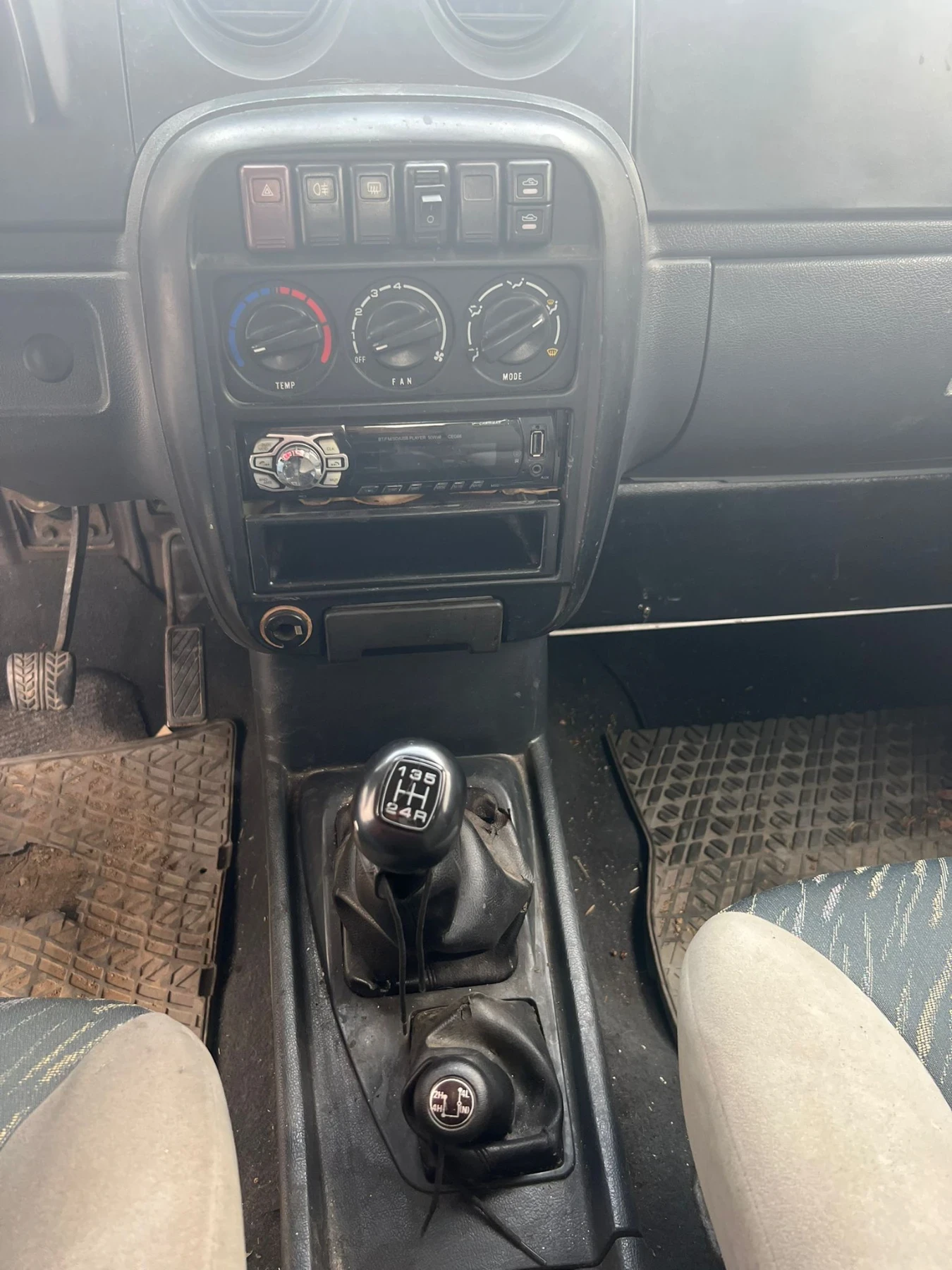 Kia Retona 2.0TD, снимка 8 - Автомобили и джипове - 55031663