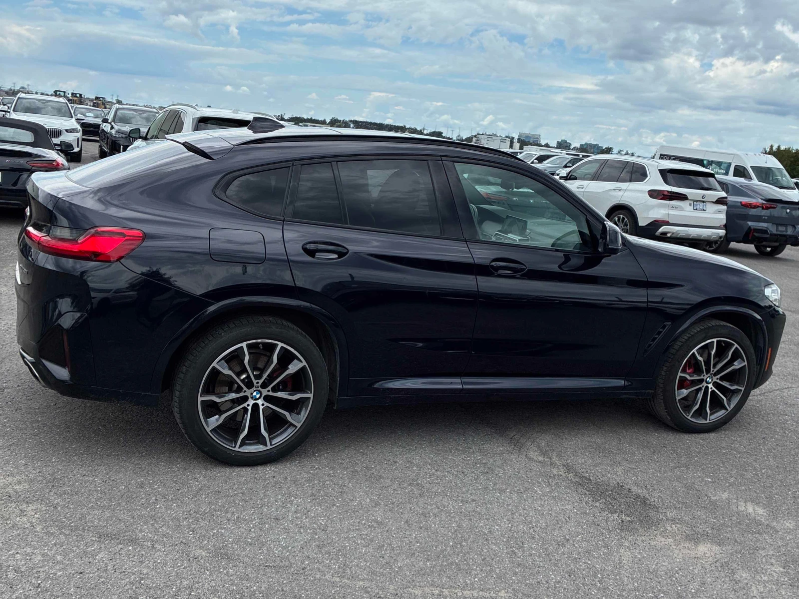 BMW X4 30i xDrive* M-PACK* DIGITAL* PANO* CARFAX, снимка 4 - Автомобили и джипове - 55045978