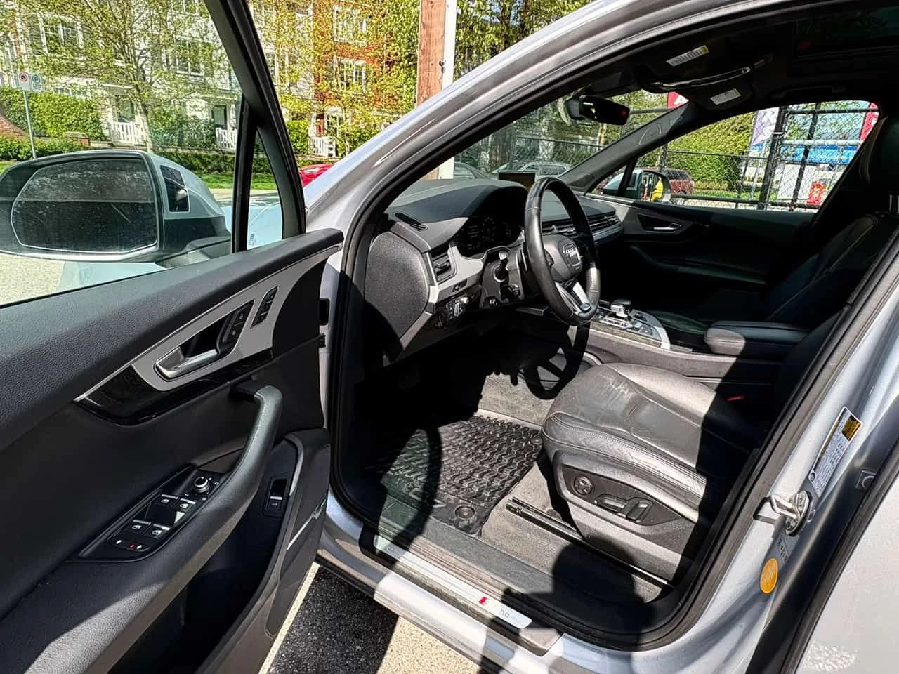 Audi Q7 3.0T Technik | CARFAX | АВТОКРЕДИТ, снимка 11 - Автомобили и джипове - 55335427