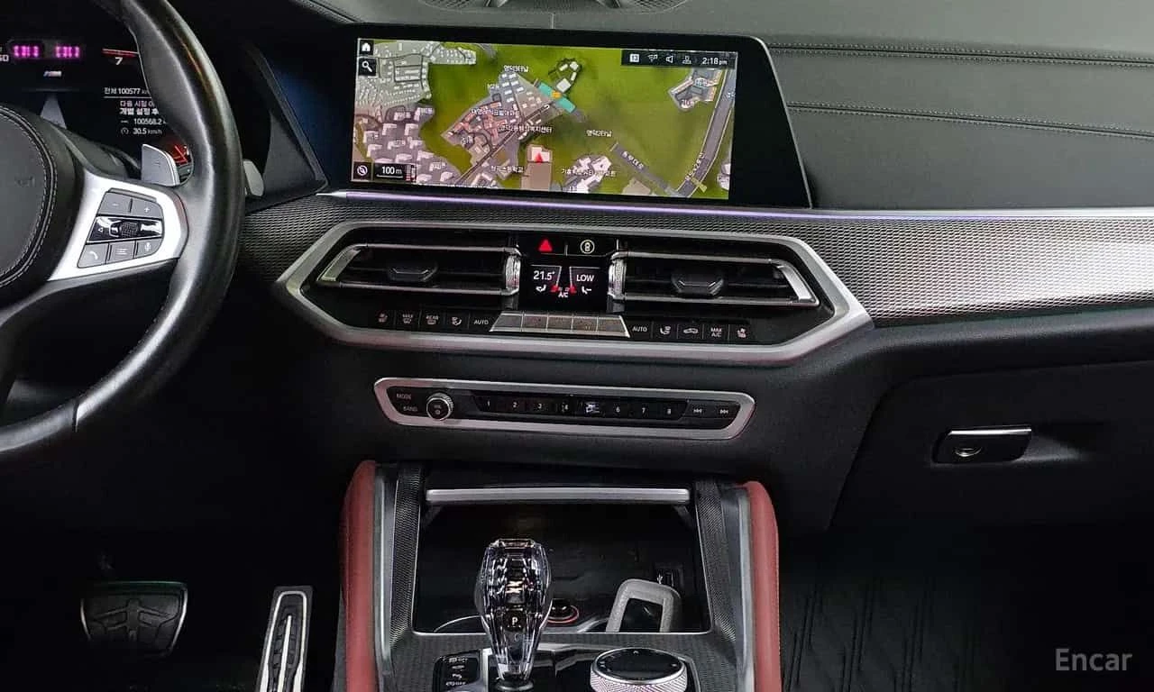 BMW X6 xDrive40i M Sport  CARFAX, снимка 8 - Автомобили и джипове - 55398452