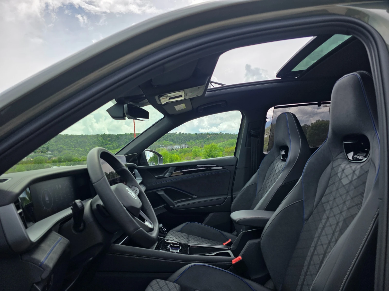 VW Tayron 2.0 TSI R-line Plus