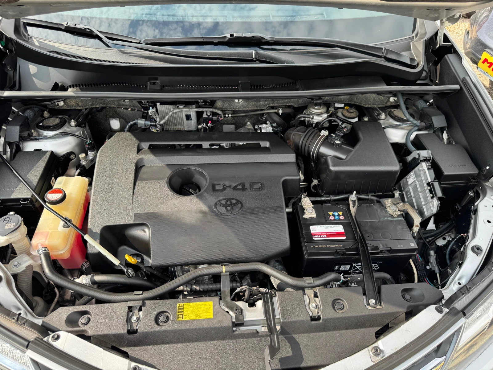Toyota Rav4 2.0D4D 124k.c eur6, снимка 15 - Автомобили и джипове - 55834321