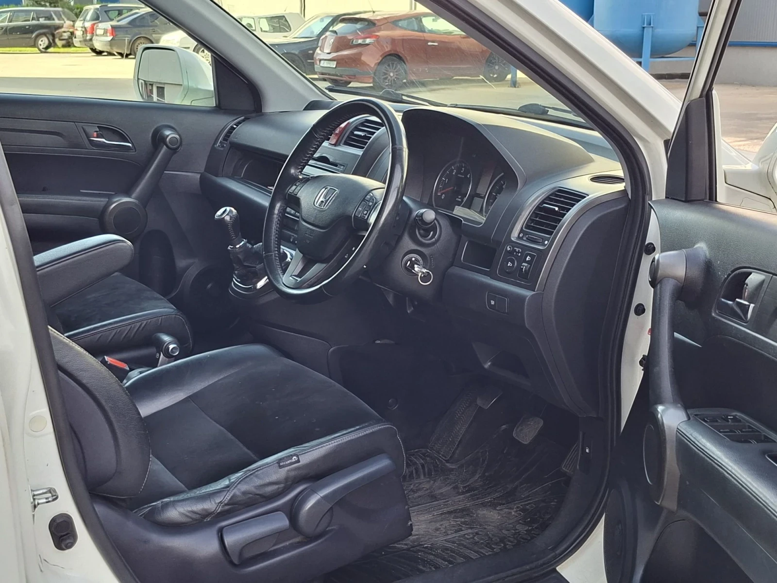 Honda Cr-v Фейслифт, снимка 8 - Автомобили и джипове - 55996766