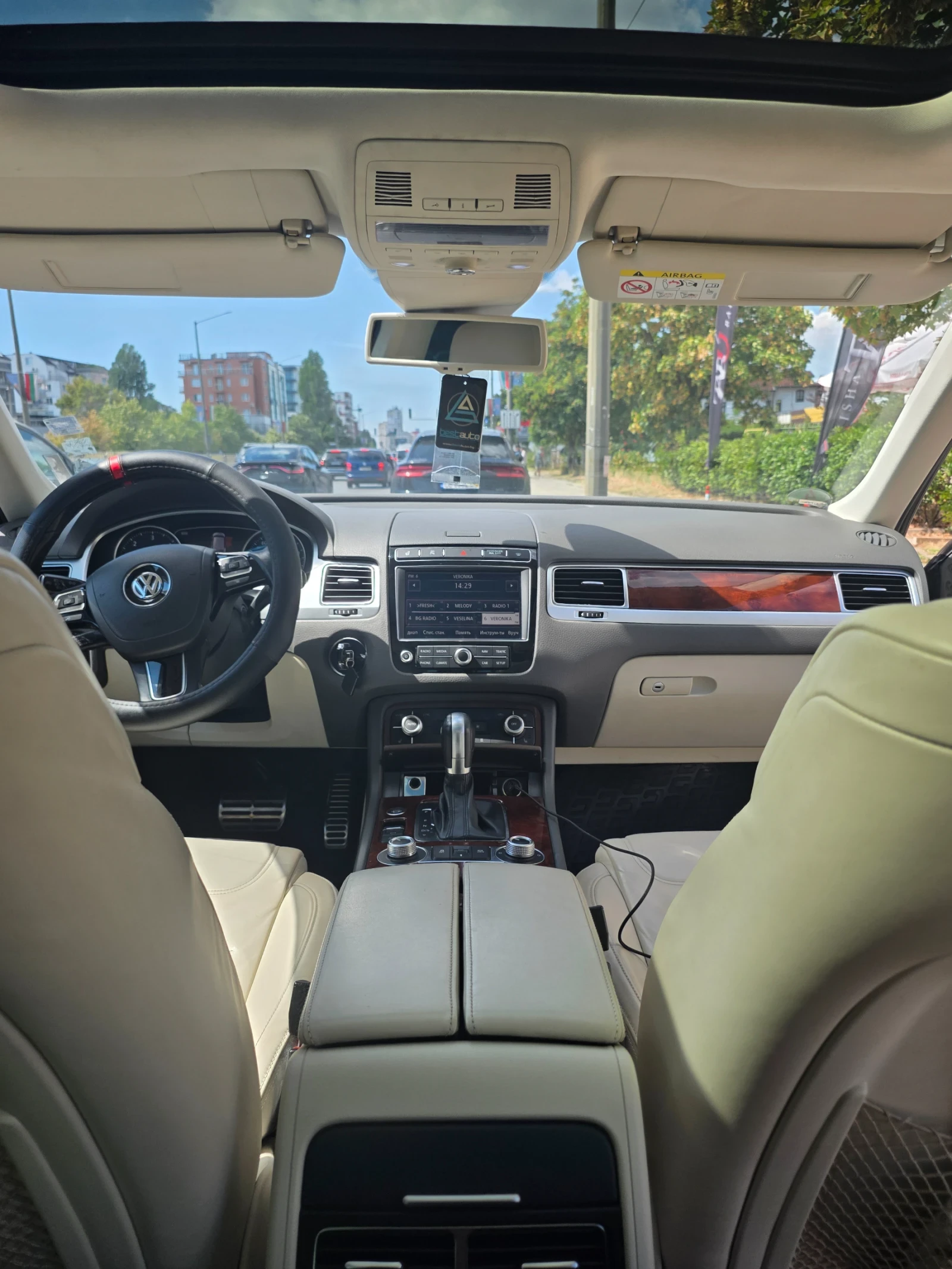 VW Touareg 4.2 Дизел, снимка 15 - Автомобили и джипове - 56151160