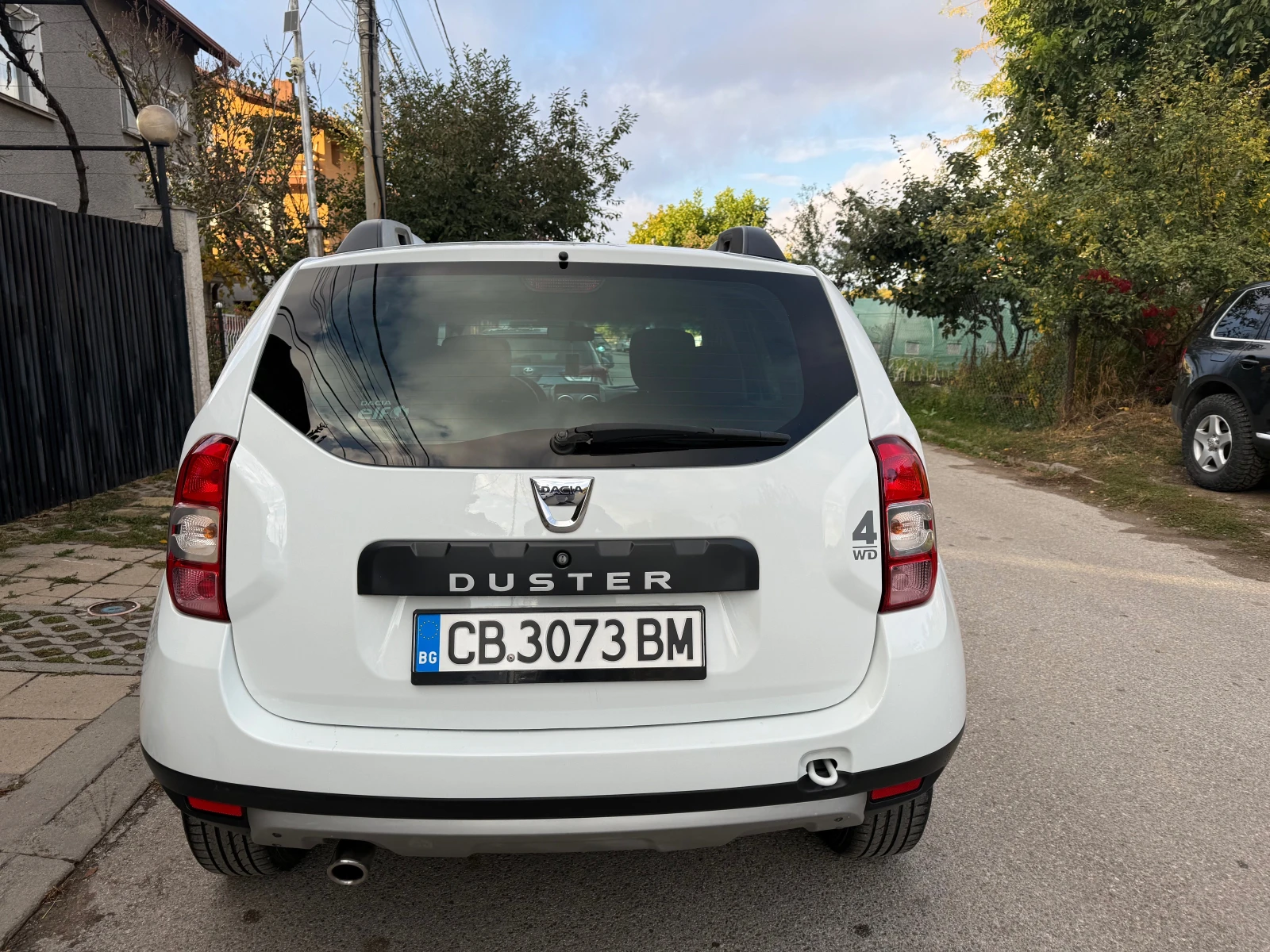 Dacia Duster 1.5dci 4x4, снимка 5 - Автомобили и джипове - 56523605