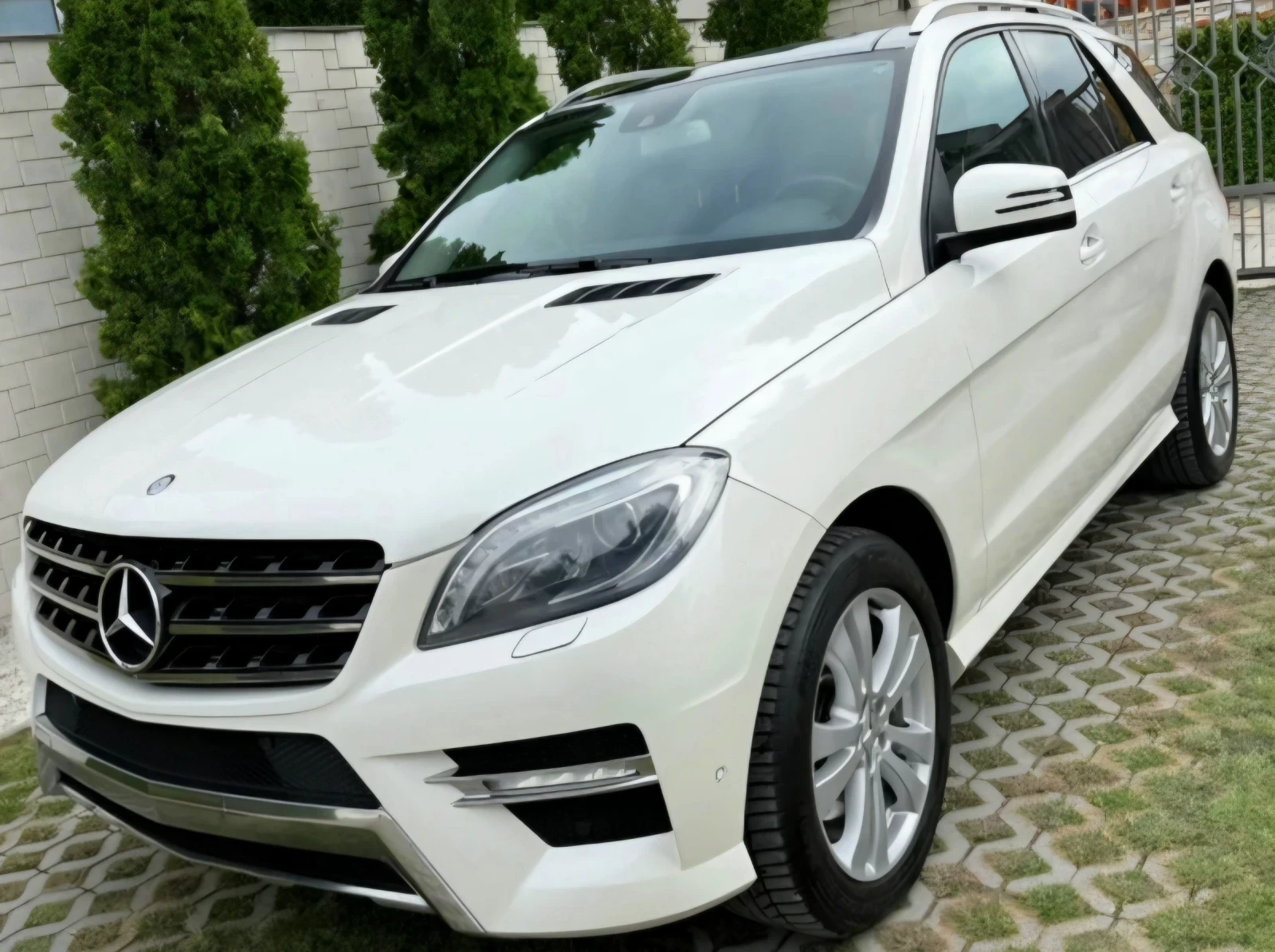 Mercedes-Benz ML 350 CARPLAY/ANDROID AUTO FULL VACUM