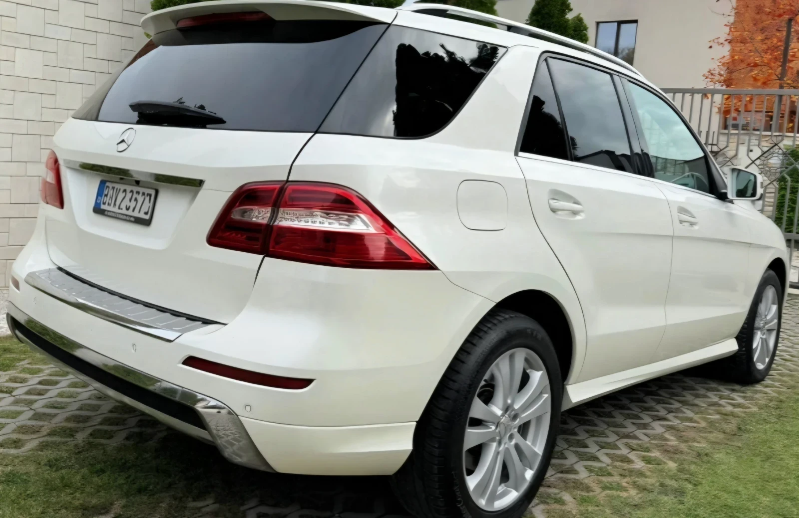 Mercedes-Benz ML 350 CARPLAY/ANDROID AUTO FULL VACUM | Mobile.bg � ����������� 4