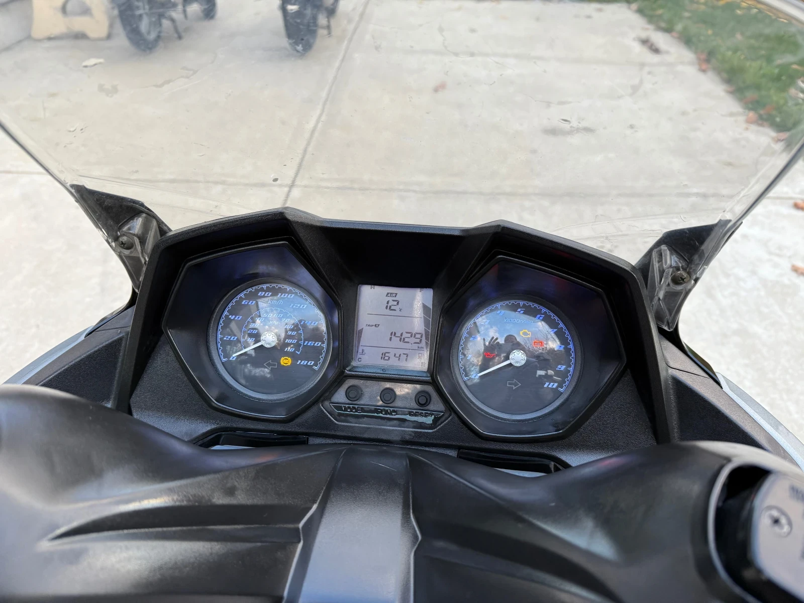 Kymco Downtown 2017 ABS 350i  - изображение 10