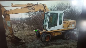      Liebherr A900
