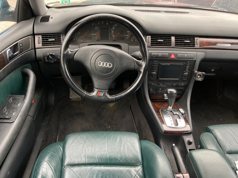 Audi A6 4.2i V8 QUATTRO, снимка 7 - Автомобили и джипове - 38352129