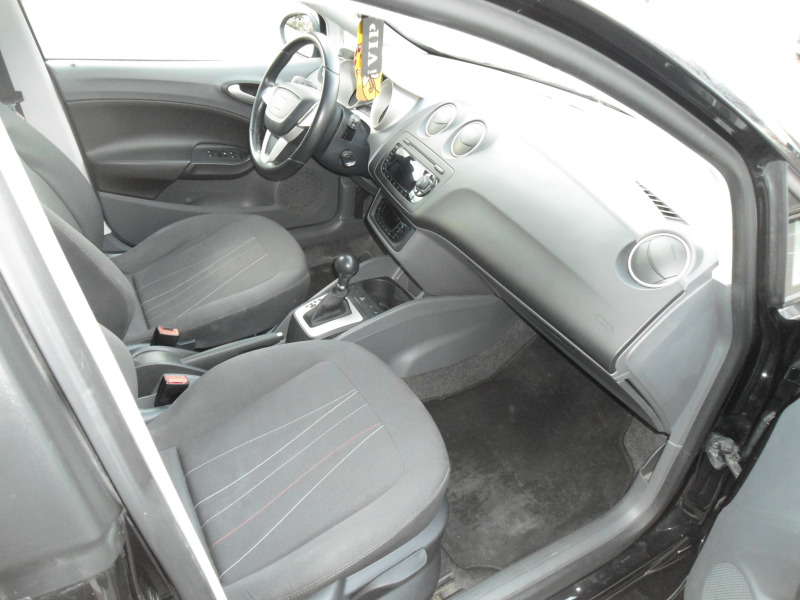 Seat Ibiza 1.2 TSI , снимка 5 - Автомобили и джипове - 46280150