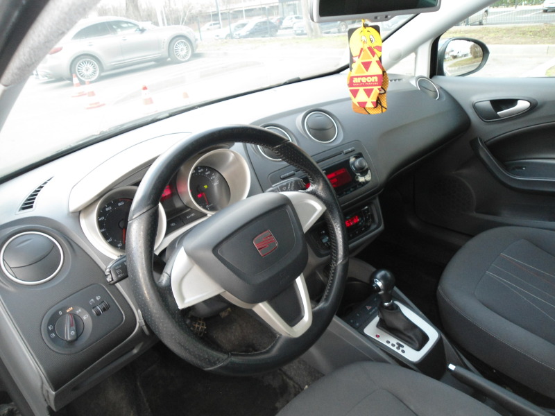 Seat Ibiza 1.2 TSI , снимка 11 - Автомобили и джипове - 46280150