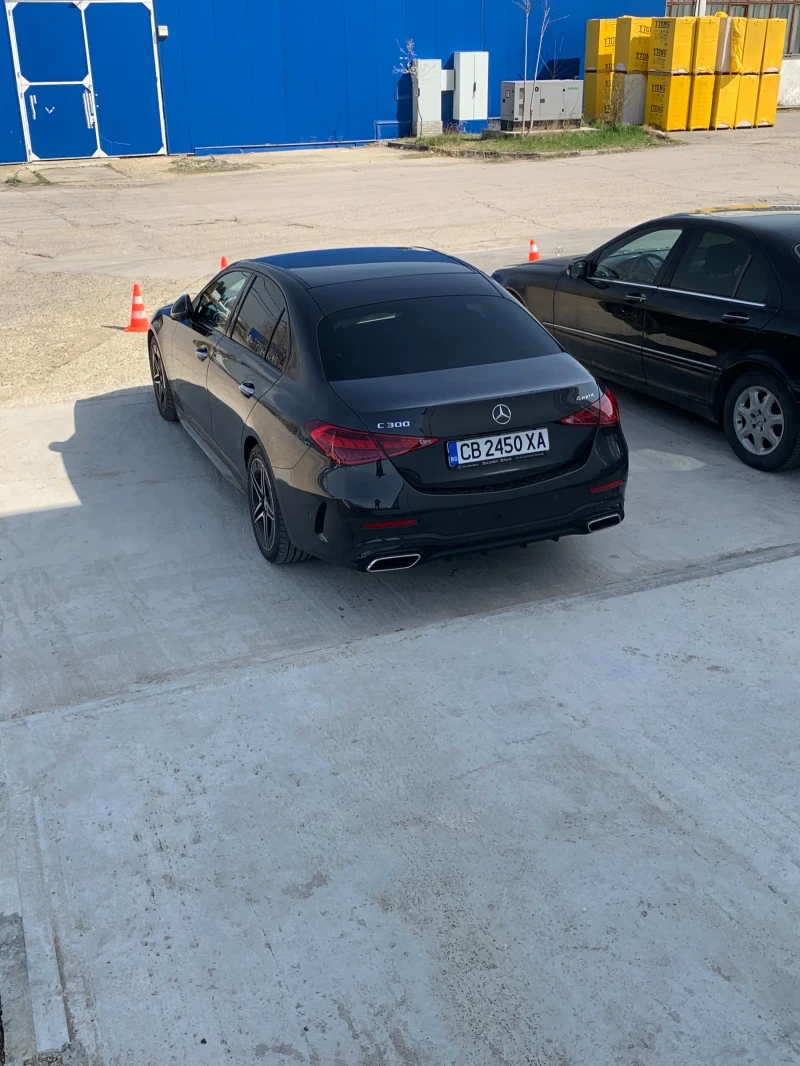 Mercedes-Benz C 300 C300 4matic AMG / Гаранция Силвър Стар / Лизинг, снимка 3 - Автомобили и джипове - 48288816