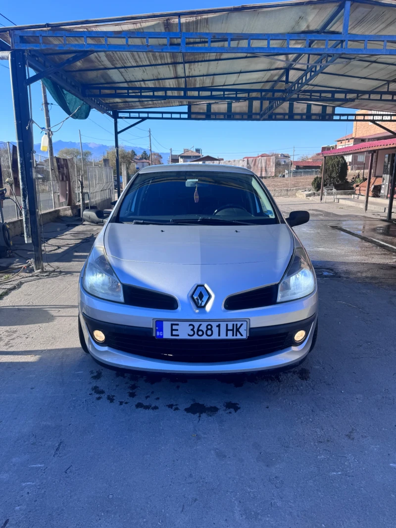 Renault Clio, снимка 2 - Автомобили и джипове - 48341795