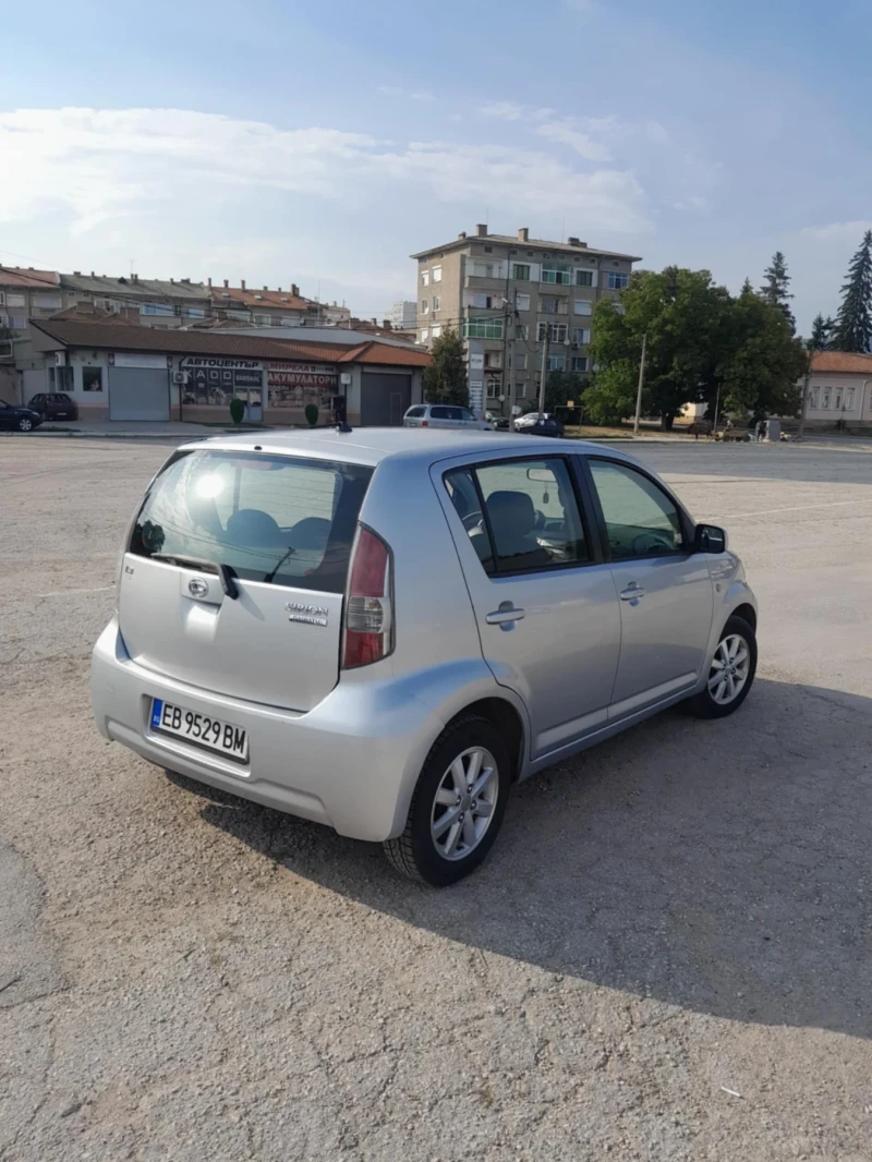 Daihatsu Sirion, снимка 5 - Автомобили и джипове - 48512140