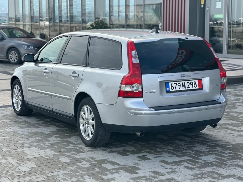 Volvo V50 D5 2.4D, снимка 4 - Автомобили и джипове - 48702841