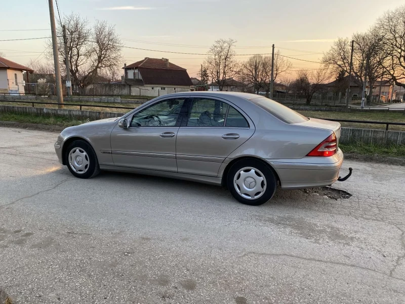 Mercedes-Benz C 220 CDI Facelift, снимка 2 - Автомобили и джипове - 49515350