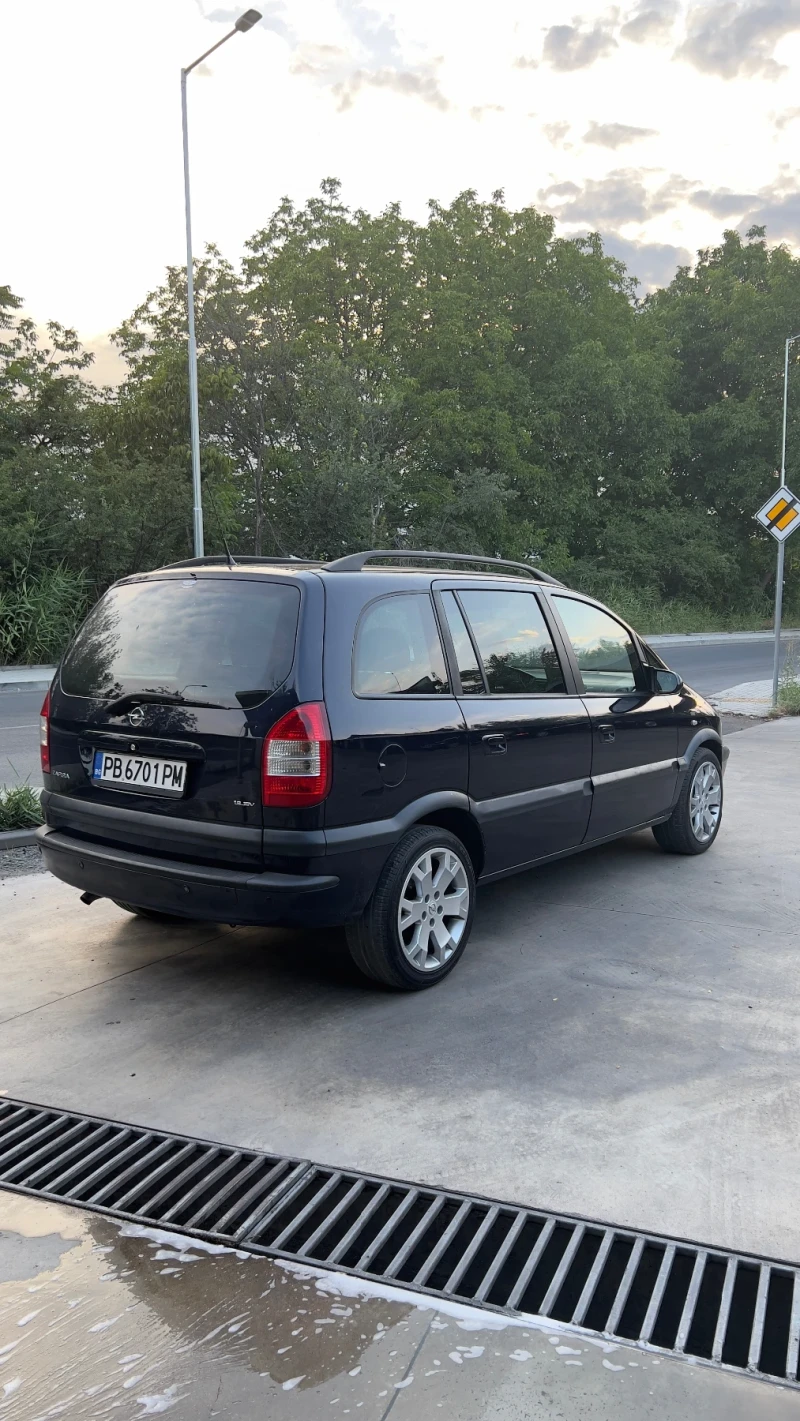 Opel Zafira 1.8, снимка 5 - Автомобили и джипове - 49583112