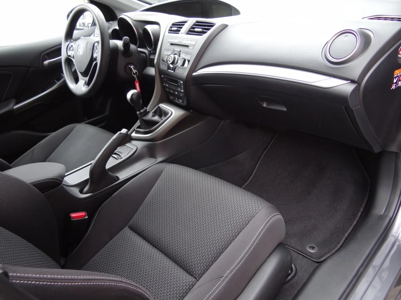 Honda Civic 1.6i-DTEC-120k.c-Facelift/Климатроник/Led/Euro-5/, снимка 10 - Автомобили и джипове - 49761610