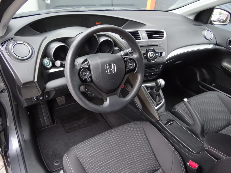 Honda Civic 1.6i-DTEC-120k.c-Facelift/Климатроник/Led/Euro-5/, снимка 8 - Автомобили и джипове - 49761610