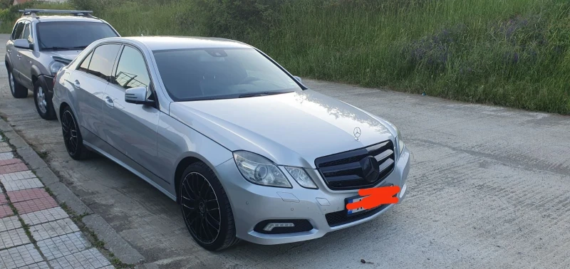 Mercedes-Benz E 500, снимка 3 - Автомобили и джипове - 52015536