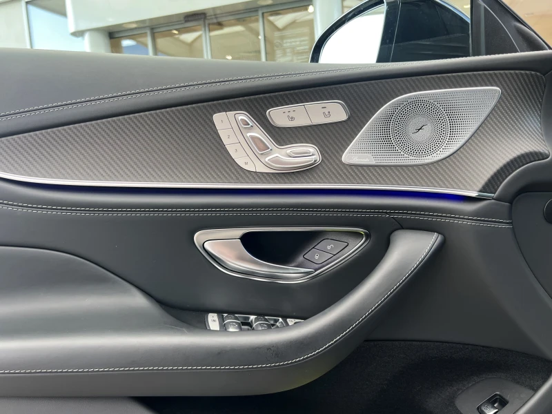 Mercedes-Benz AMG GT 63S 4-MATIC+ /AERO/CARBON/NIGHT/BURM/PANO/HEAD UP/, снимка 8 - Автомобили и джипове - 51095361