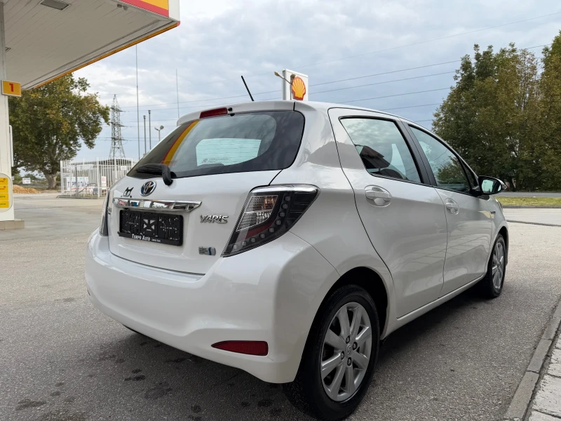 Toyota Yaris 1.5 HYBRID-AUTOMAT-CAMERA-75к.с, снимка 6 - Автомобили и джипове - 52065356