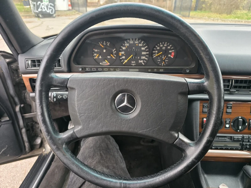 Mercedes-Benz 126 300SE/АВТОМАТИК/ВНОС ОТ ИСПАНИЯ, снимка 13 - Автомобили и джипове - 52185620