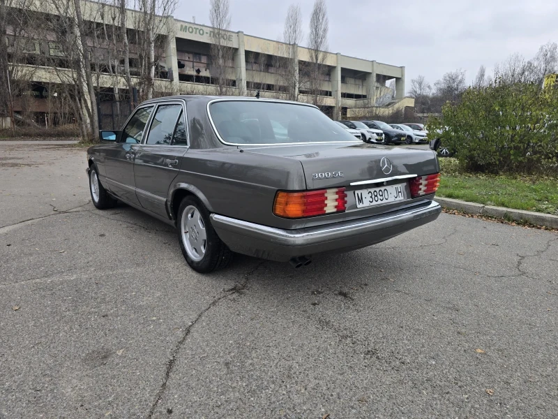 Mercedes-Benz 126 300SE/АВТОМАТИК/ВНОС ОТ ИСПАНИЯ, снимка 6 - Автомобили и джипове - 52185620