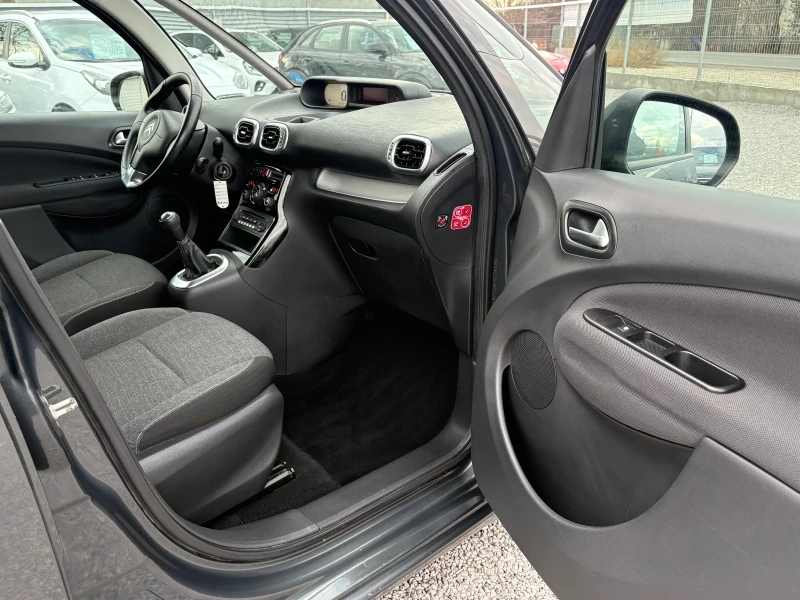 Citroen C3 Picasso 1.6 HDI-ЕВРО-6В, снимка 10 - Автомобили и джипове - 53294825
