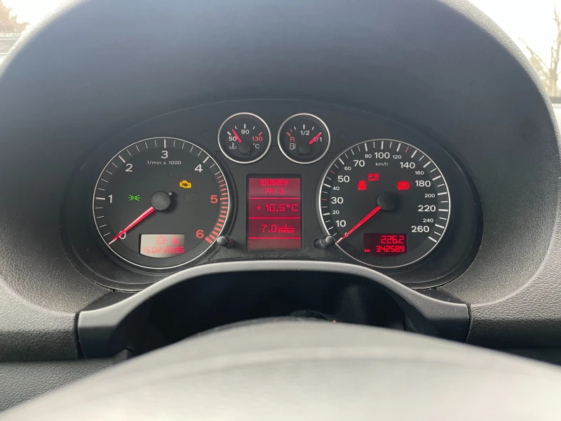 Audi A3 2.0TDI, снимка 12 - Автомобили и джипове - 53482042