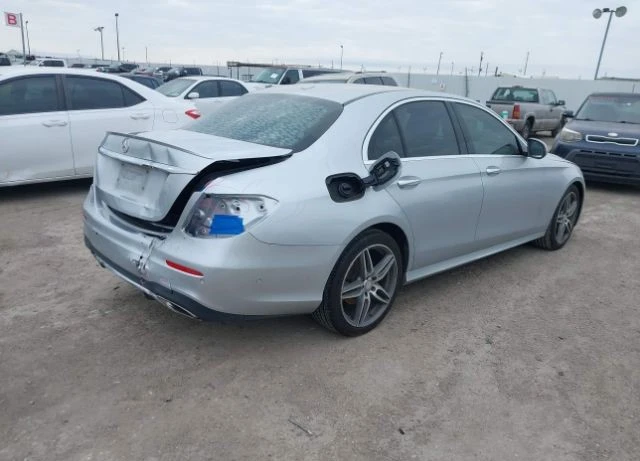 Mercedes-Benz E 300, снимка 5 - Автомобили и джипове - 49204448