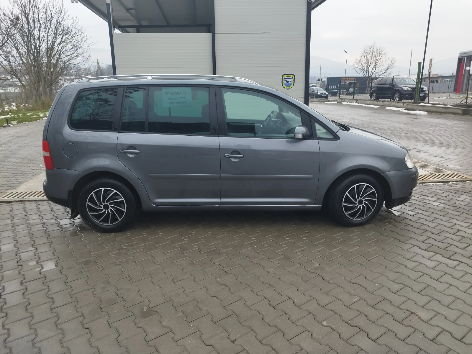 VW Touran 1, 9 TDI, снимка 1