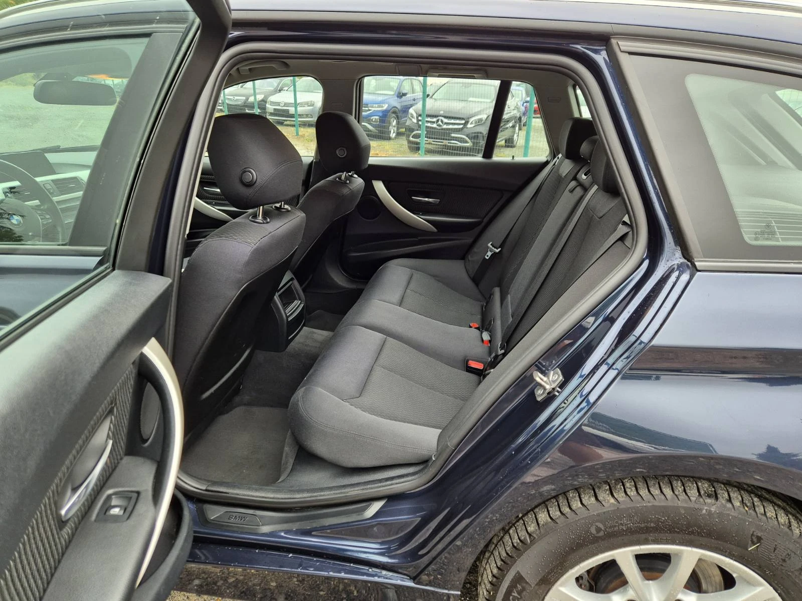 BMW 318 d Автомат | Mobile.bg — изображение 13