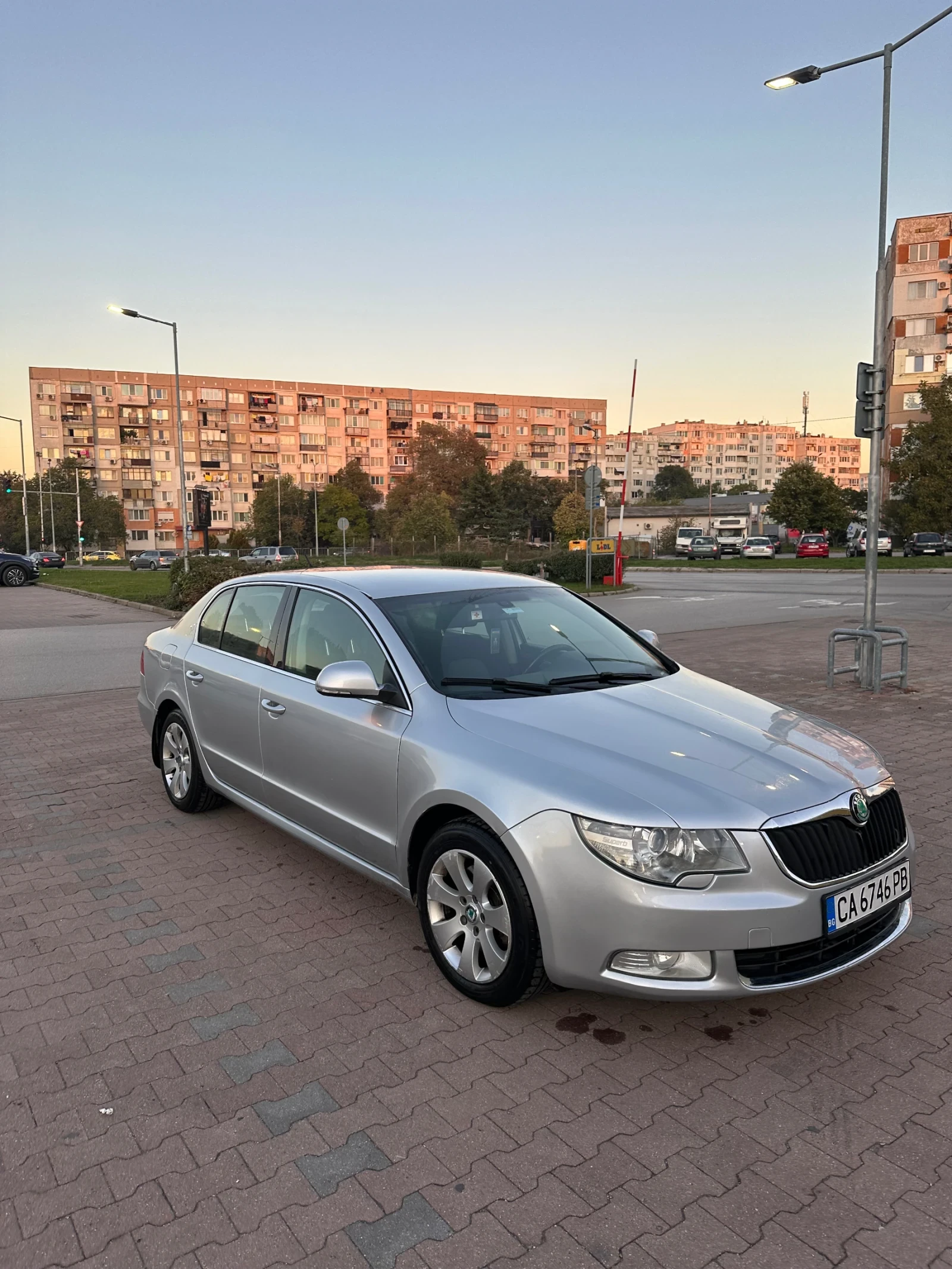 Skoda Superb  - изображение 2