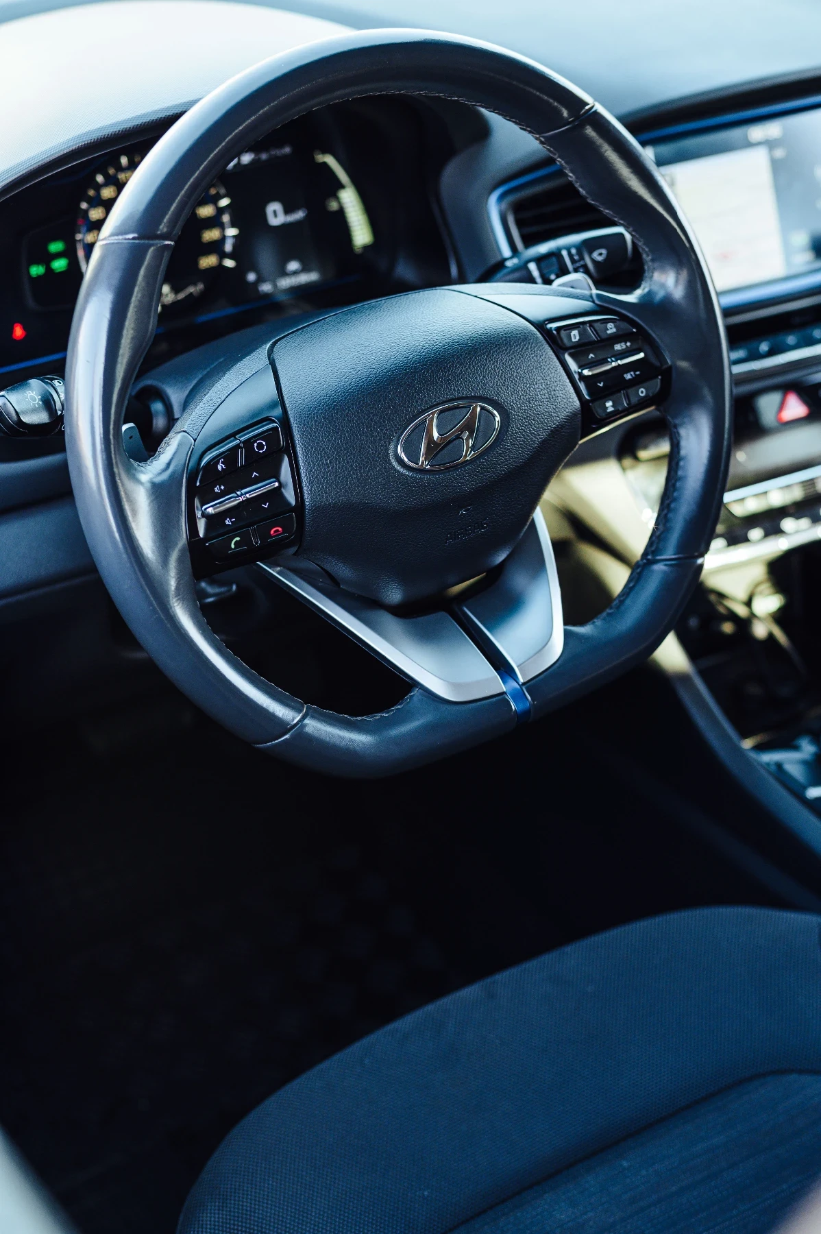 Hyundai Ioniq 1.6 FULL HYBRID  - изображение 5