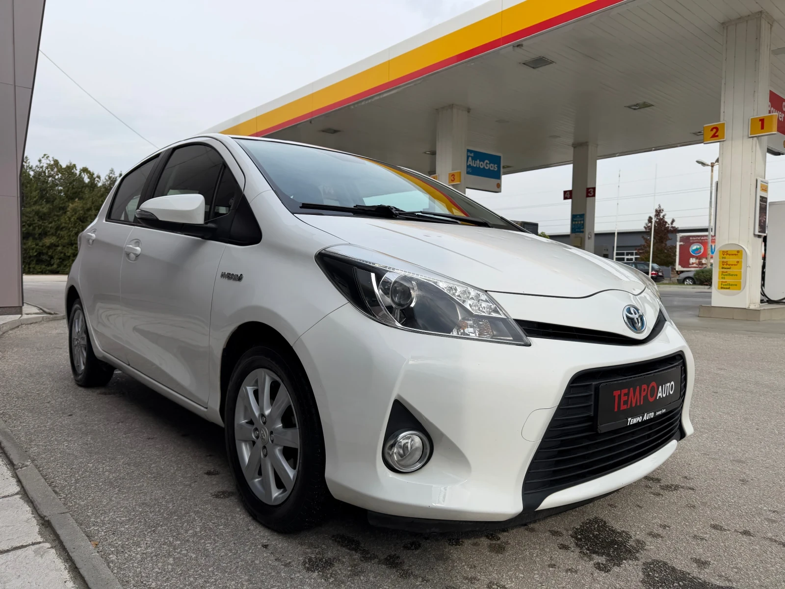 Toyota Yaris 1.5 HYBRID-AUTOMAT-CAMERA-75к.с | Mobile.bg — изображение 7