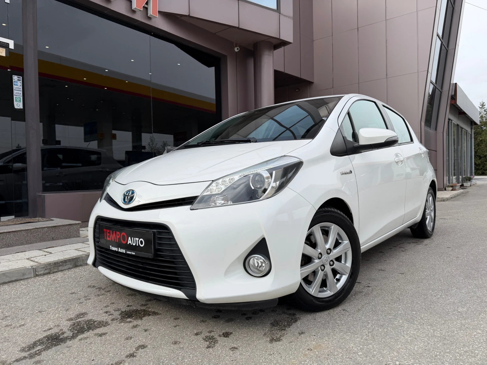Toyota Yaris 1.5 HYBRID-AUTOMAT-CAMERA-75к.с | Mobile.bg — изображение 2