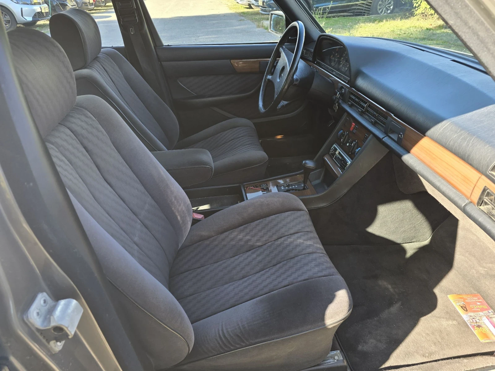 Mercedes-Benz 126 300SE/АВТОМАТИК/ВНОС ОТ ИСПАНИЯ | Mobile.bg — изображение 11