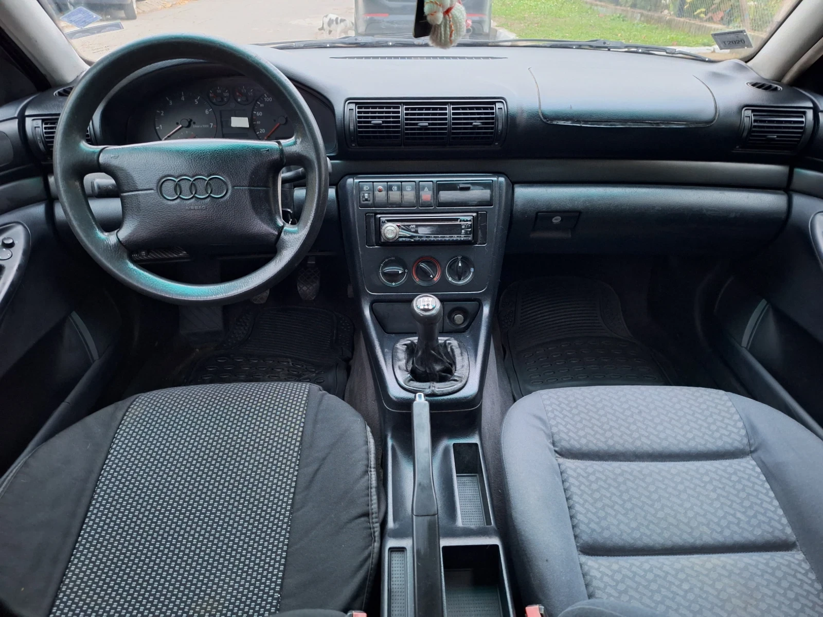 Audi A4 1.6i АГУ 101к.с. - изображение 10