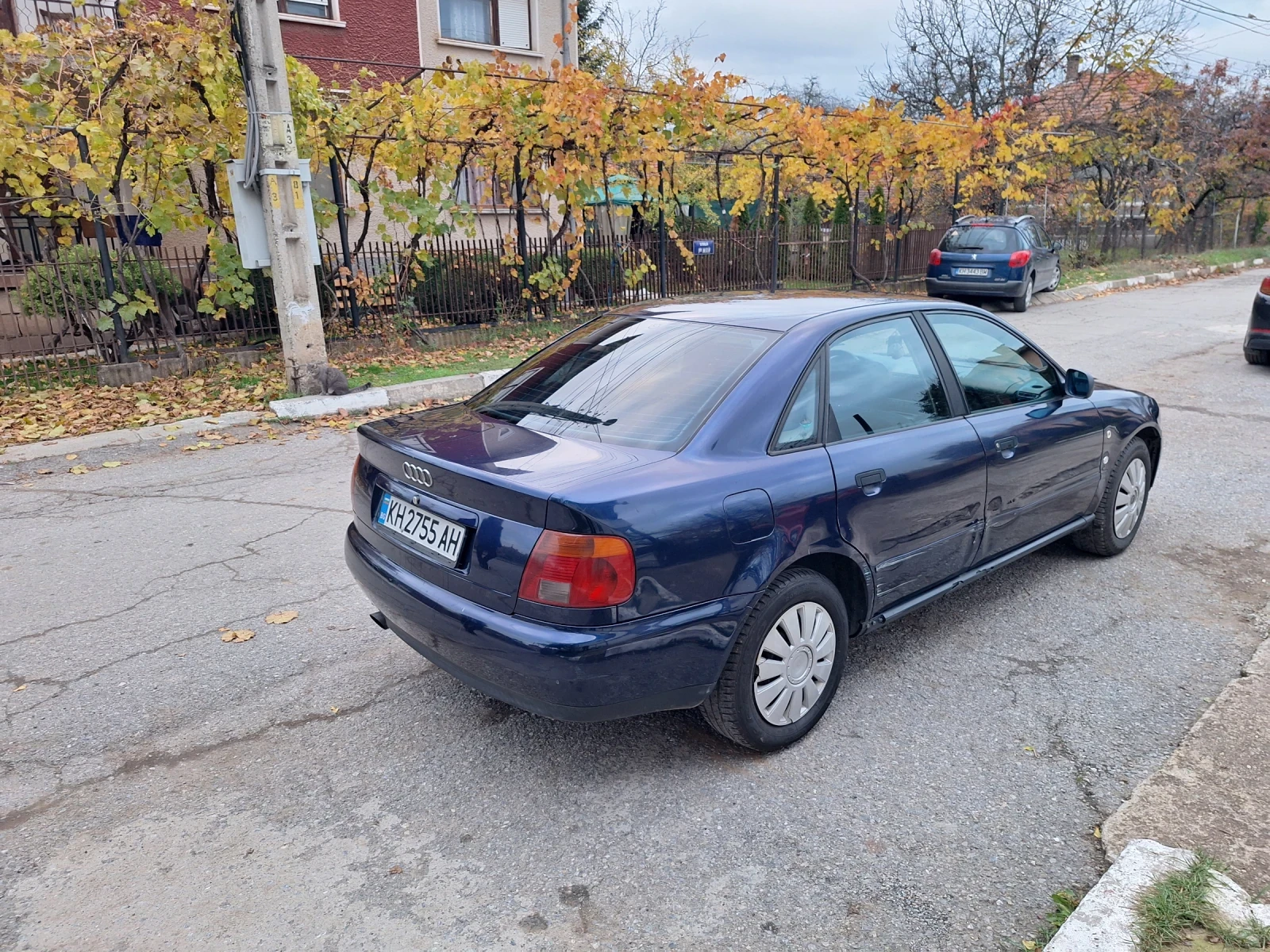 Audi A4 1.6i АГУ 101к.с. - изображение 6