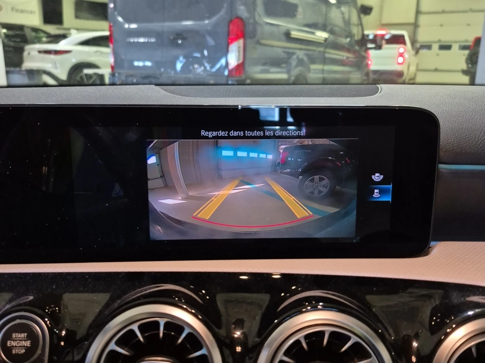 Mercedes-Benz A 250 4MATIC * * CARFAX * * АВТО КРЕДИТ * *  - изображение 9