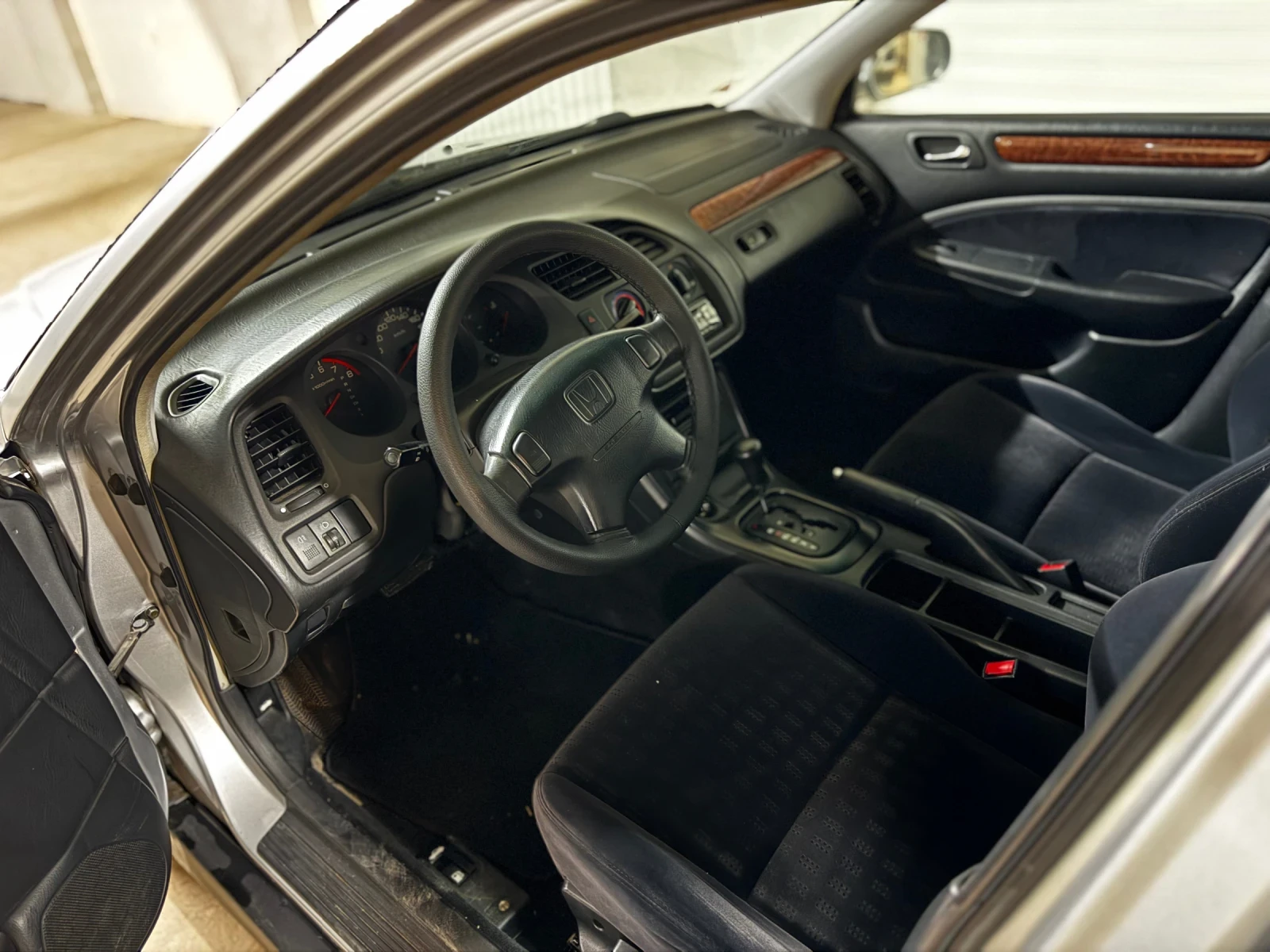Honda Accord 1.8 VTEC | Mobile.bg � ����������� 10