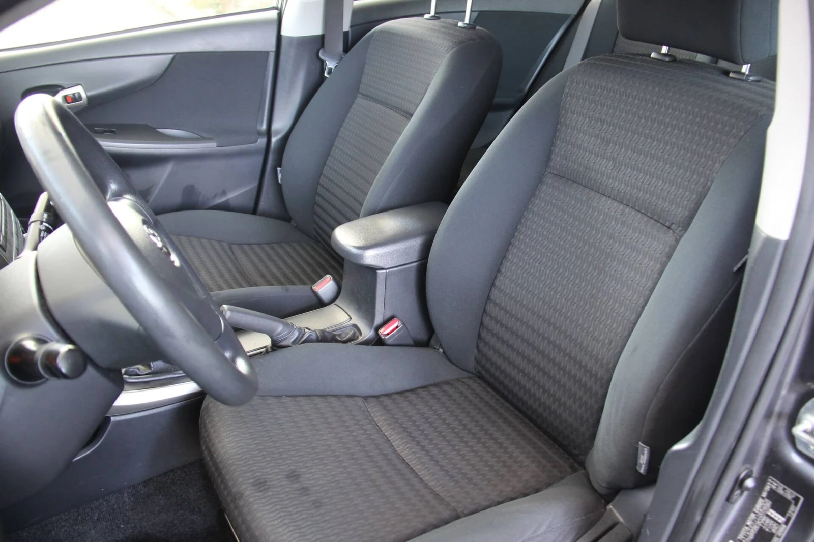 Toyota Corolla  - изображение 4